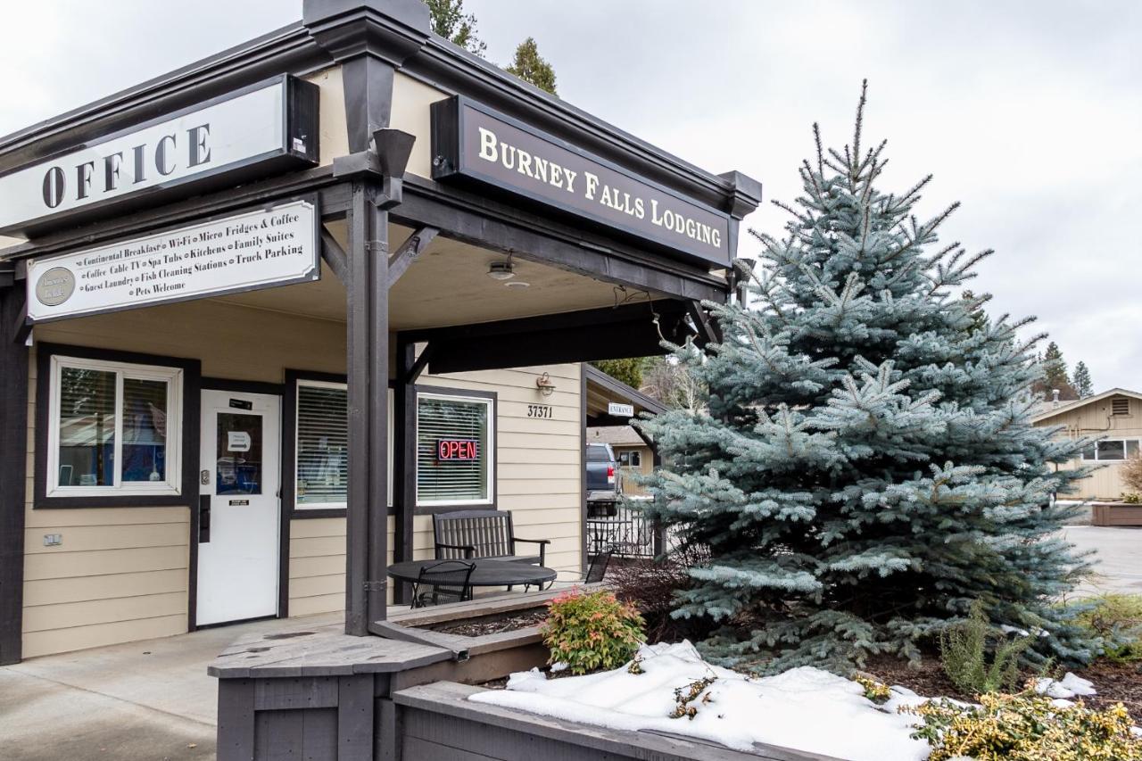 Charm Motel & Suites Burney Luaran gambar